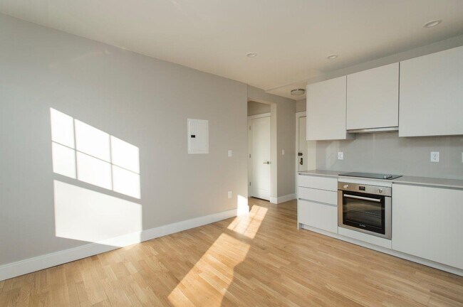 262 Chestnut Hill Ave Unit 17