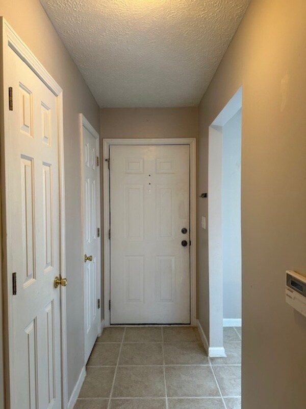 Photo - 246 Waverly Ct