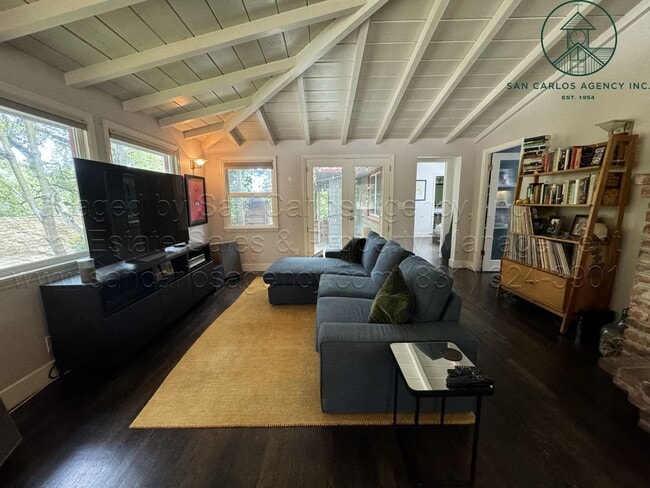 Photo - Nicely Appointed Two Bedroom Carmel Woods ...