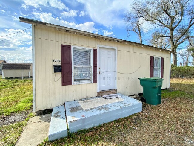 Photo - 2701 Cline St House