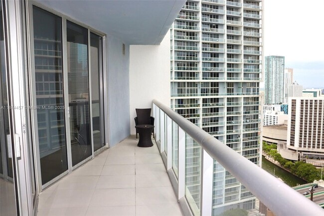 Photo - 495 Brickell Ave Unit 2806