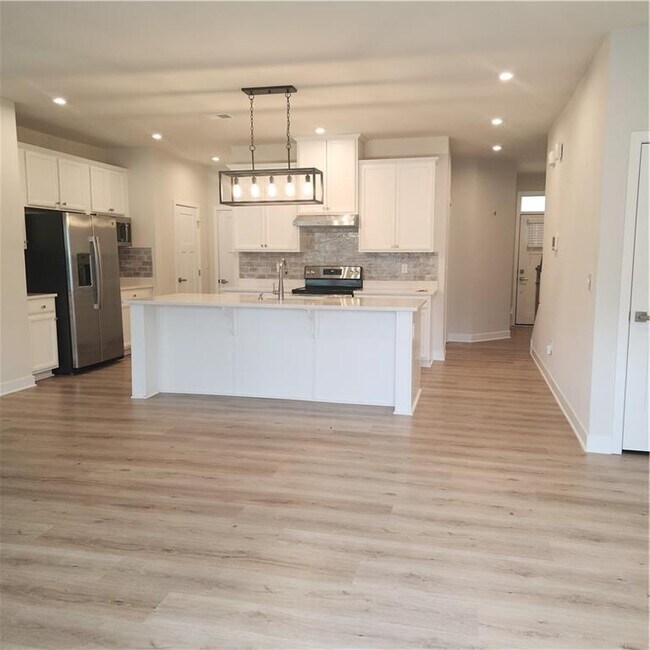 Photo - 168 Salt Lk Ln