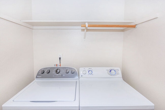 Overlander apartments — community photo