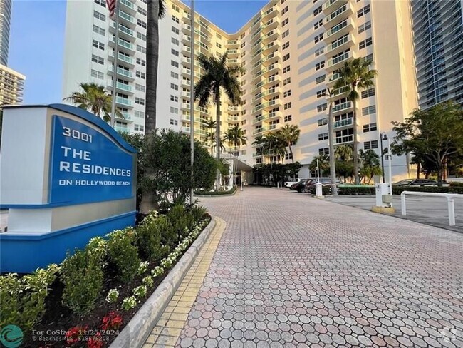 Building Photo - 3001 S Ocean Dr Unit 1139 Rental