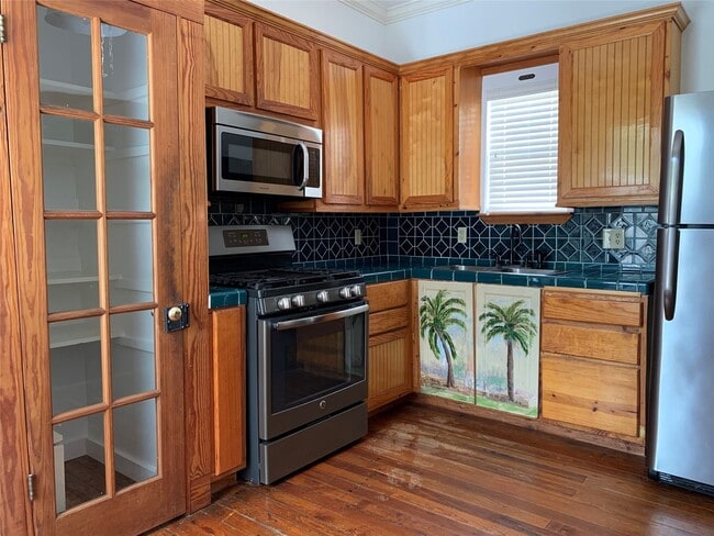 Photo - 919 Avenue L