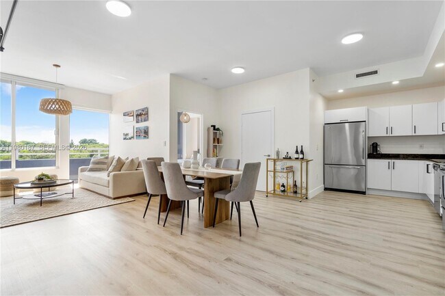 Photo - 3250 Grand Ave Unit 507