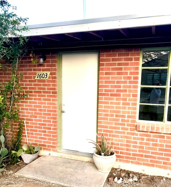 Photo - 1603 E Mitchell St Unit 1603