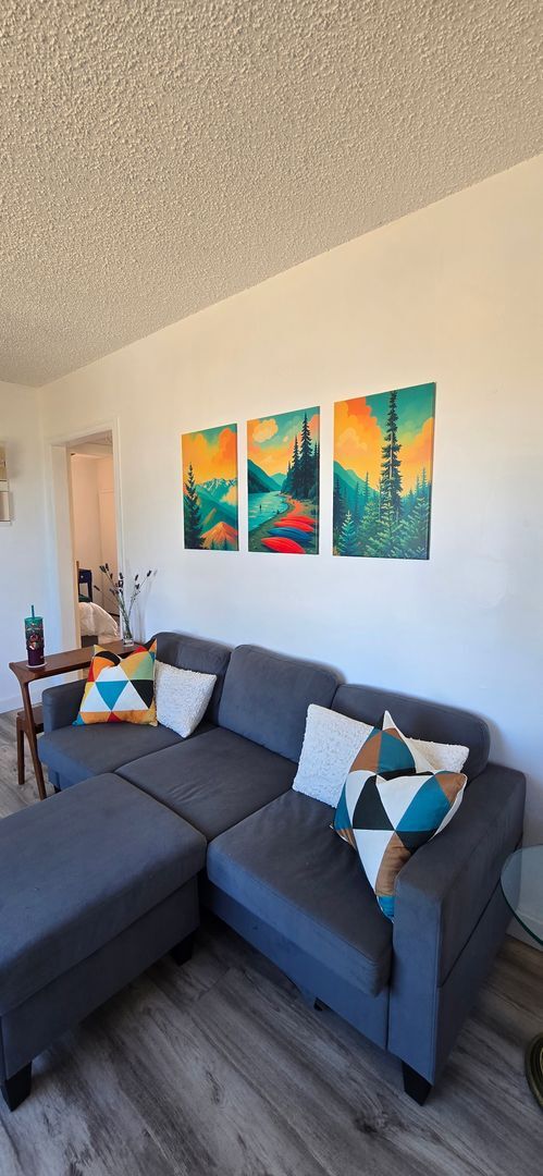 Photo - 1818 W 5th St