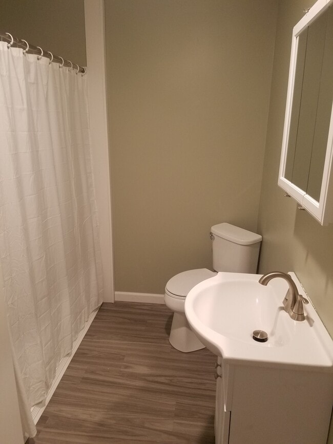 Photo - 42 London Ave