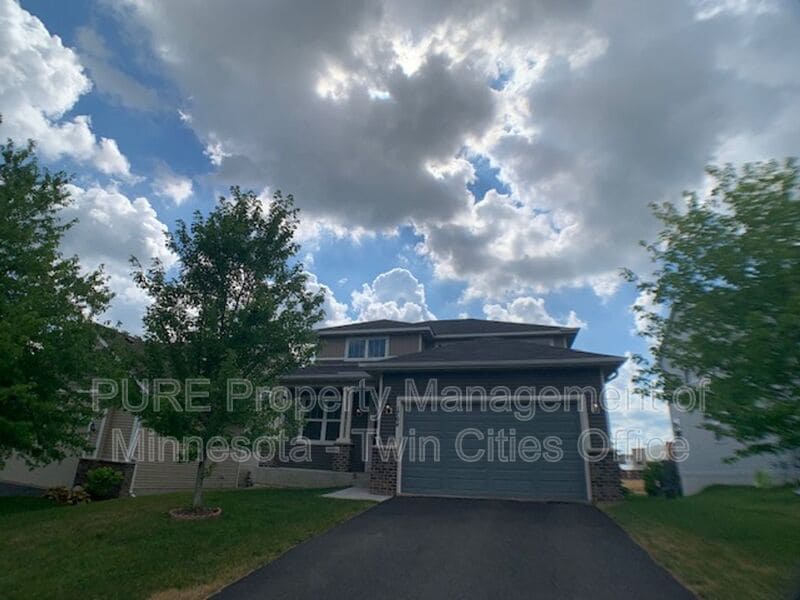 Photo - 1704 Basswood Ct