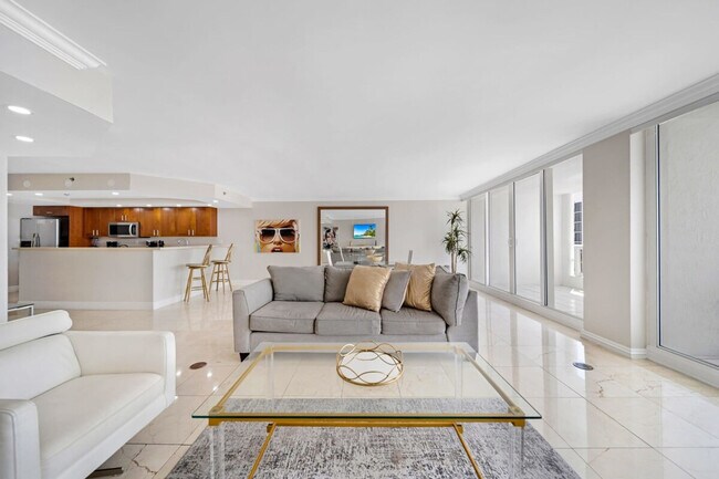 Photo - 1717 N Bayshore Dr Unit FL31-ID1054102P