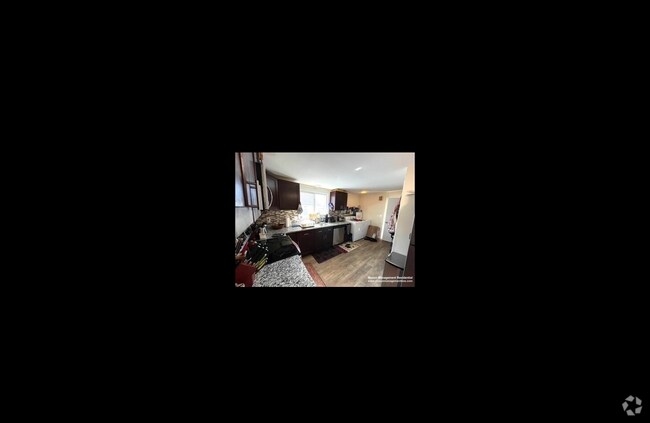 Building Photo - 40 Keenan St Unit 2 Rental