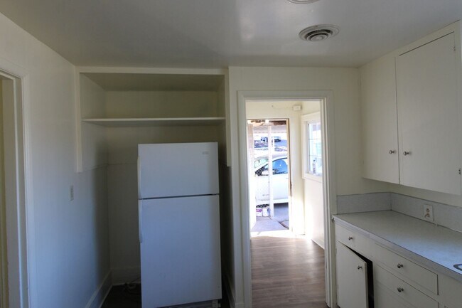 Photo - 1540 Crescent Ave