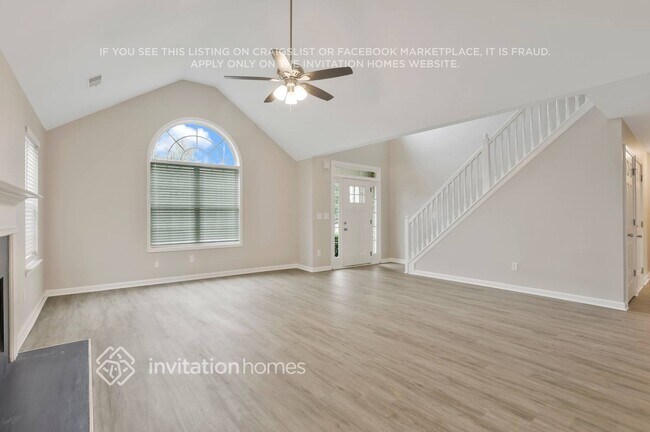 Photo - 1004 Ardwick Ct SE