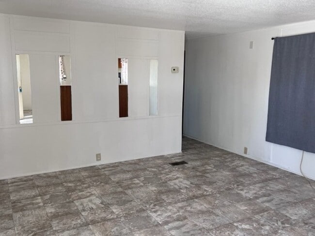 Photo - 2 BR 1BA Manufactured home, Near Rotary Park, Colorado River, marina area