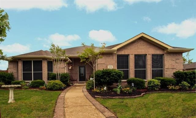 Building Photo - 1234 Iowa Rd