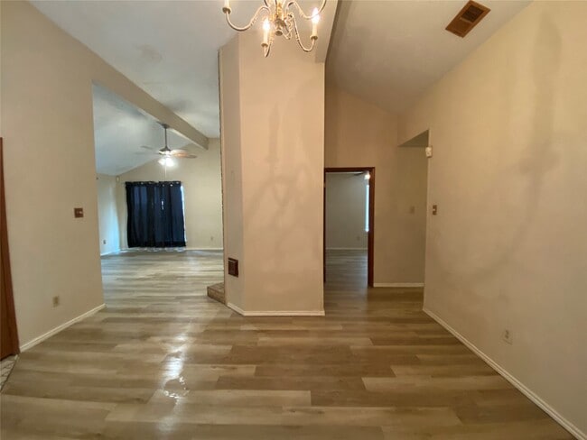 Photo - 3534 Woodmere Ln
