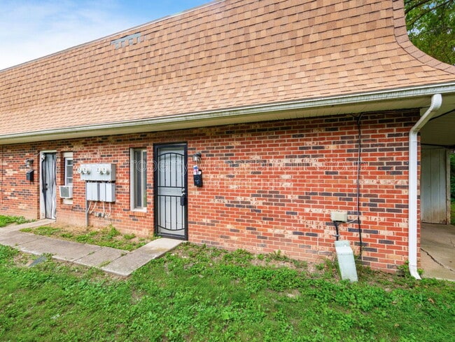 Building Photo - 4923 Myers Rd Rental
