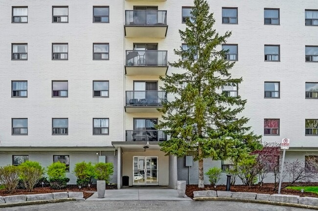 Photo - Park Lane Towers Apartments