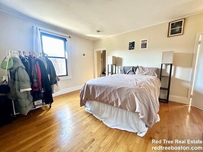 Photo - 34 Gloucester St