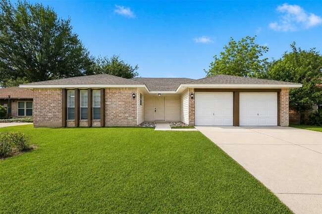Building Photo - 16315 Dew Drop Ln
