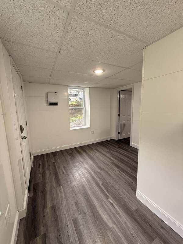 Building Photo - 14 Mulberry St Unit BSMT