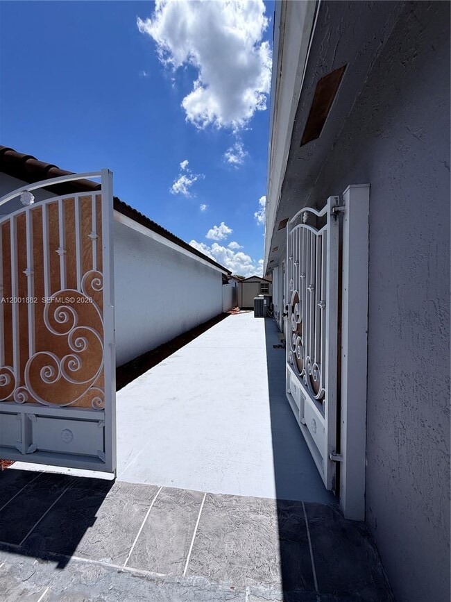 Photo - 14220 SW 53rd St Unit B
