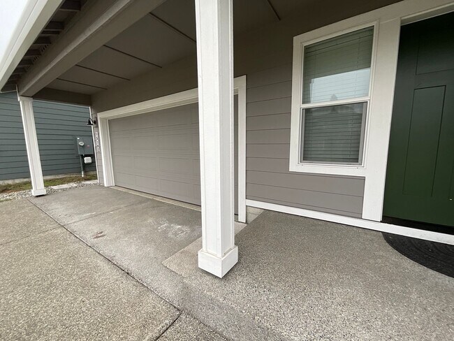 Photo - Beautiful 4 Bedroom, 2.5 Bath Home Availab...