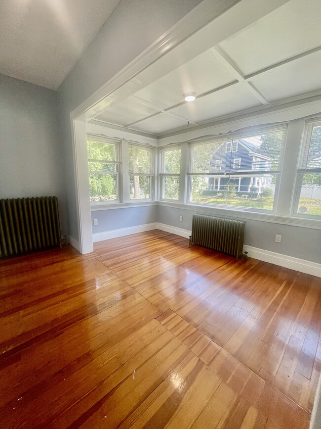Building Photo - 289 Webster St Unit 1