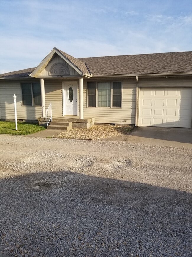 Photo - 206 S Free King Hwy Unit a