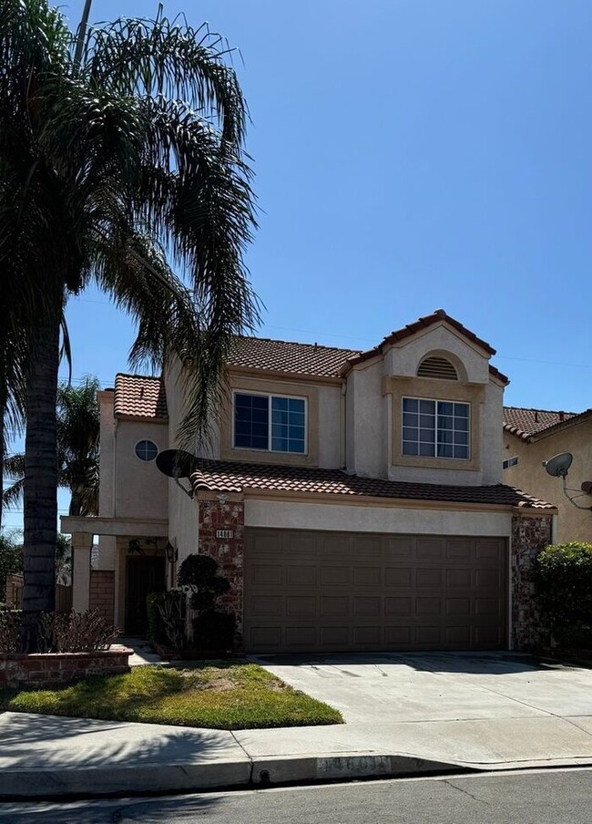 Cozy 3 Bedroom 2.5 Bathroom in Fontana CA ... - Cozy 3 Bedroom 2.5 Bathroom in Fontana CA ... Casa