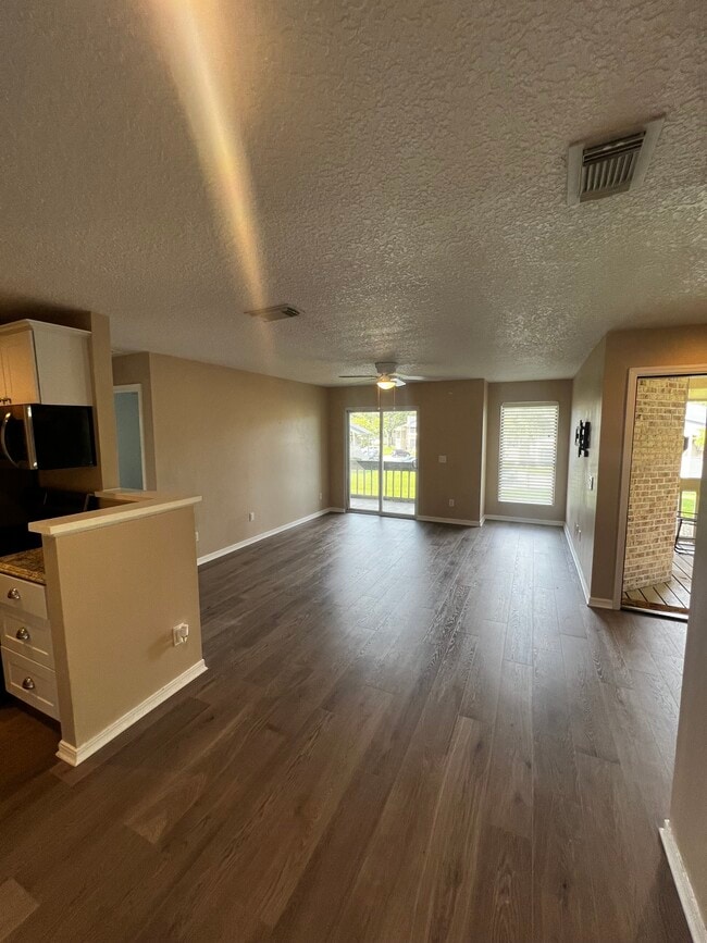 Building Photo - 10200 Belle Rive Blvd Unit 72 Rental