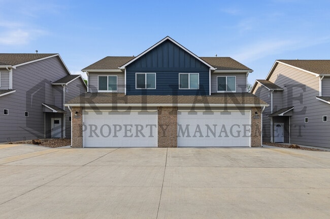 Photo - 4647 E 45th St N