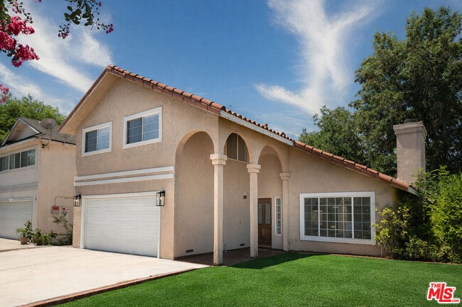 Photo - 8473 Penfield Ave