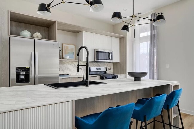 Photo - 4177 W Belmont Ave Unit 104