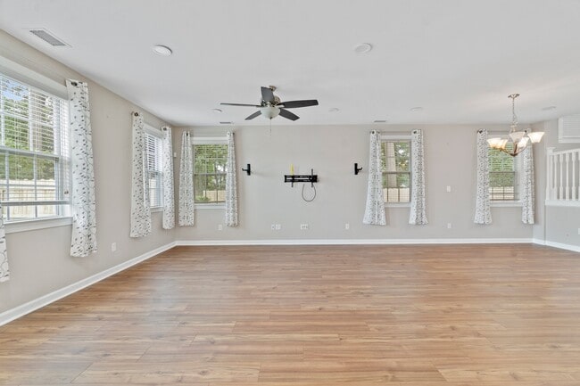 Photo - 4229 Kenton Ln