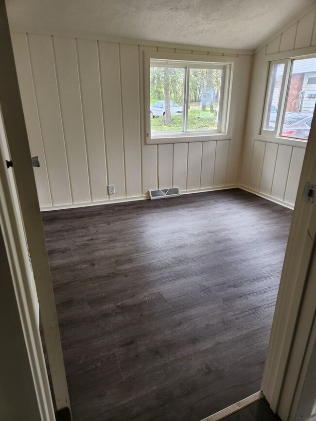 Photo - 511 S Michigan Ave Unit 511 S. Michigan Ave- Apt #1