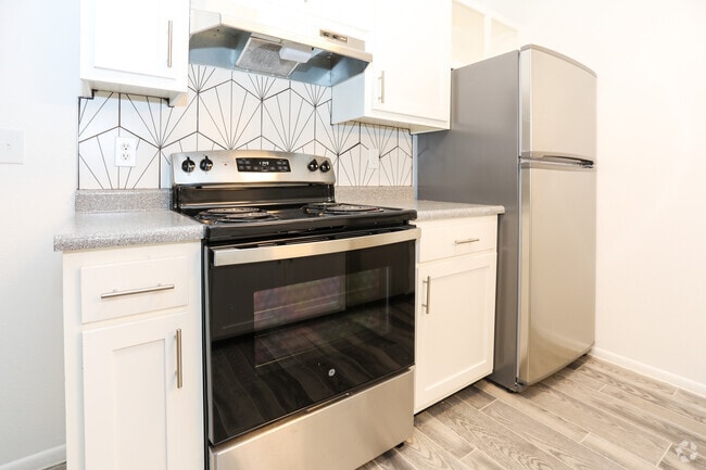 1BD, 1BA - 629SF
