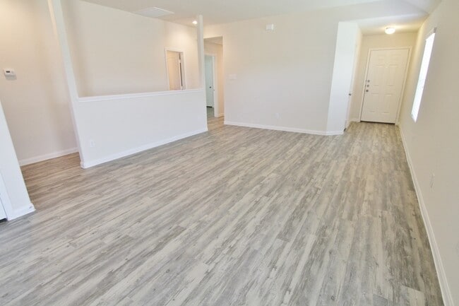 Photo - 13206 Withee Path Ln