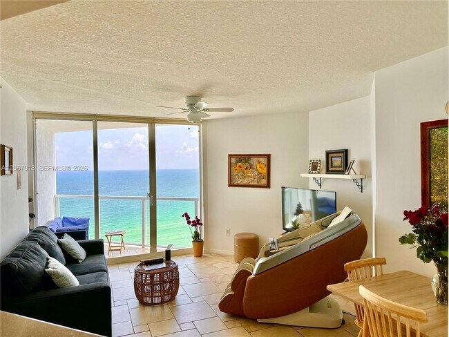 Building Photo - 16699 Collins Ave Unit 2309