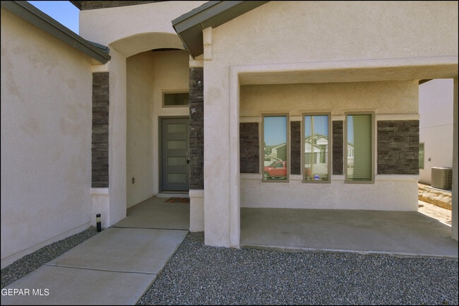 Photo - 12844 Giovanni Grajeda Ave