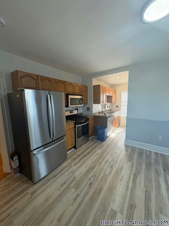 23 Westford St Unit 2