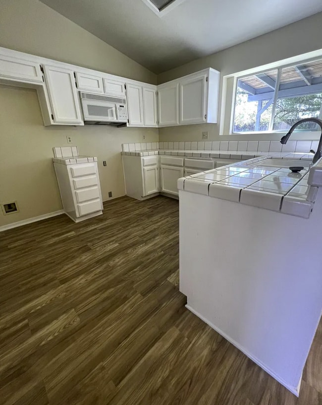 Photo - Beautiful Single-family home!