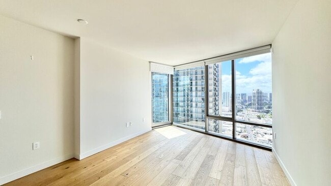 Photo - 1001 Queen St Unit 3315