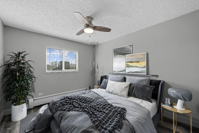 78 W Walnut St Unit 202