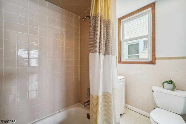 Photo - 410 E Kinney St