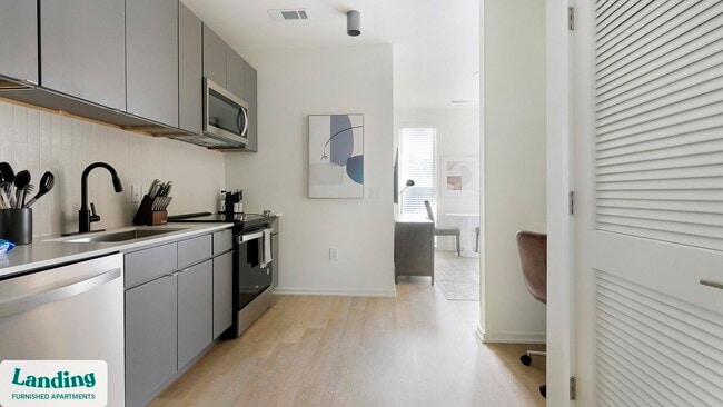 Photo - 318 W Corporation St Apartment Unit 1-207.1412293