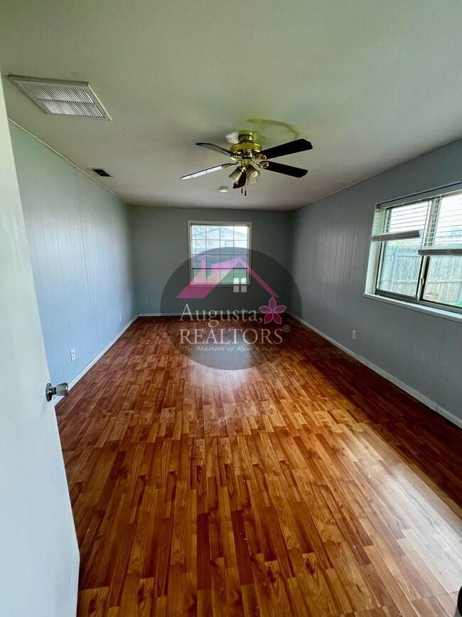 Photo - LT-3000 Buffalo Gap Unit B