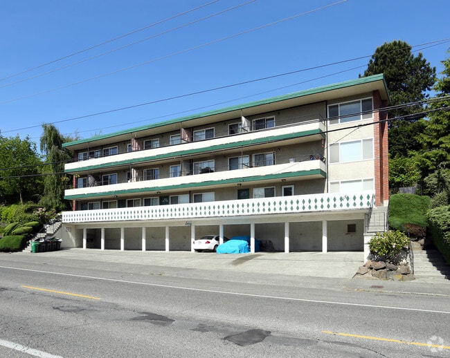 Building Photo - Thorndyke Apartments