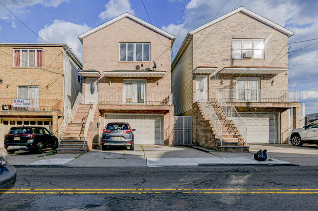 Photo - 708 Garfield Ave Unit # 2